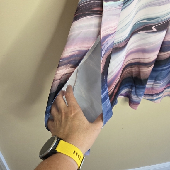 Chico's | Colorful Swirled Mable Long Split Sleeve V-neck Blouse Size 1 or 8/10 - Picture 6 of 7